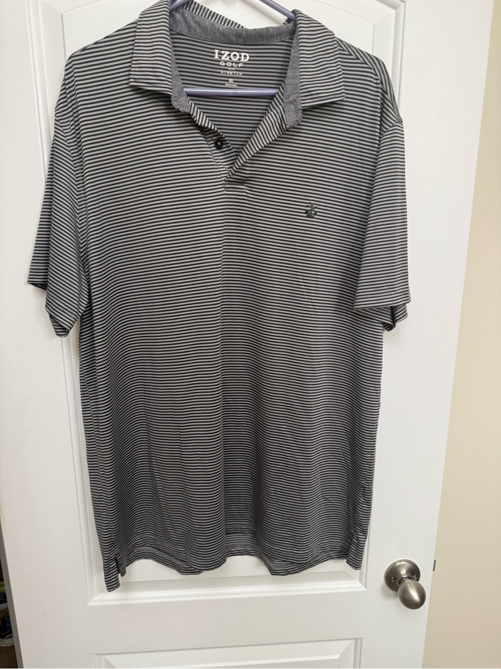 Izod Men’s Black & White Thin Striped Polo